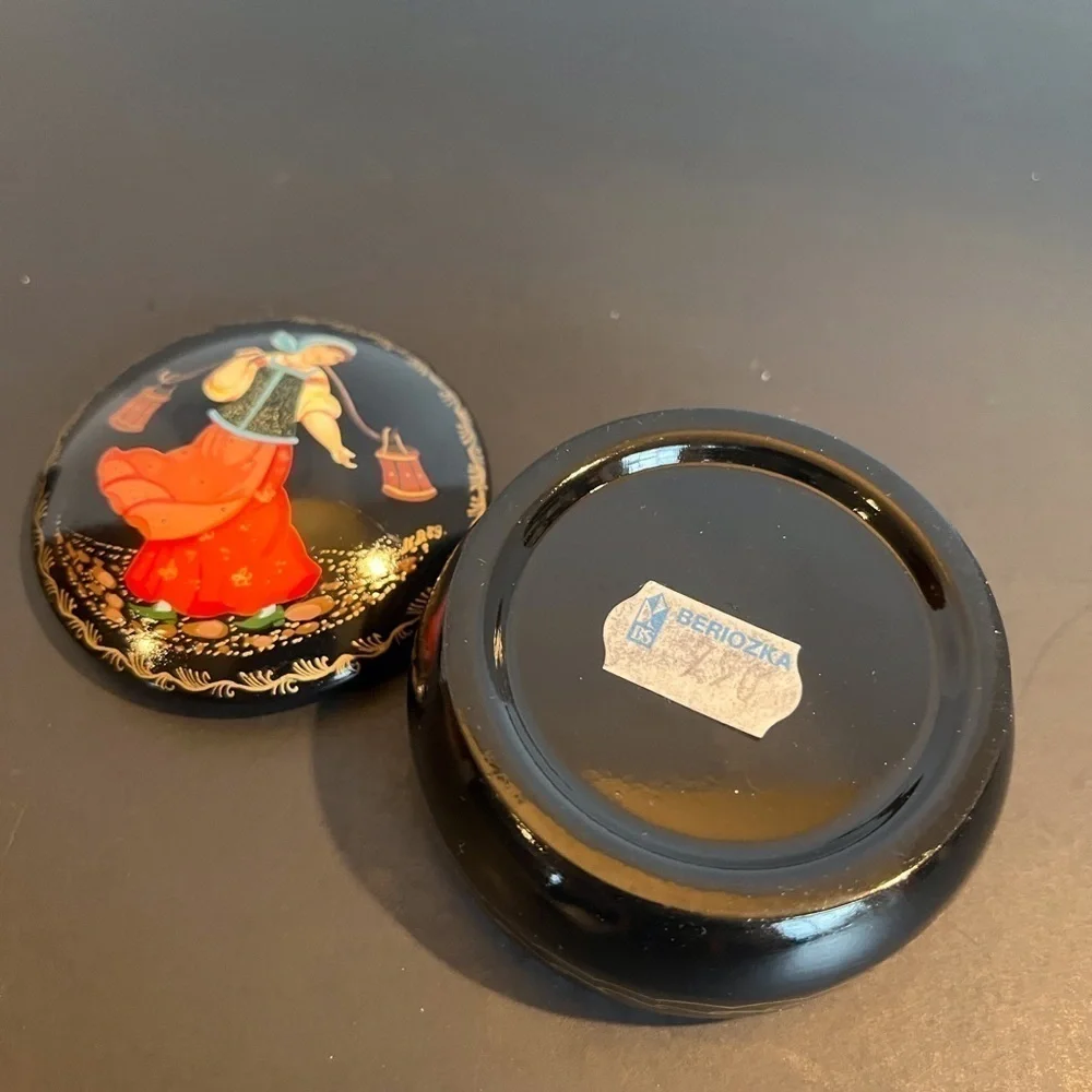 Vintage Russian Lacquered Hand-painted Metal Trinket Box Milk Girl